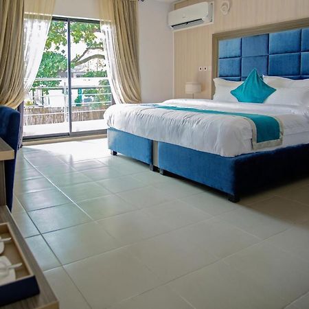 Riviera Suites ラゴス エクステリア 写真