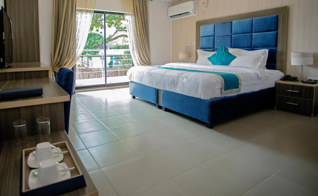 Riviera Suites ラゴス エクステリア 写真