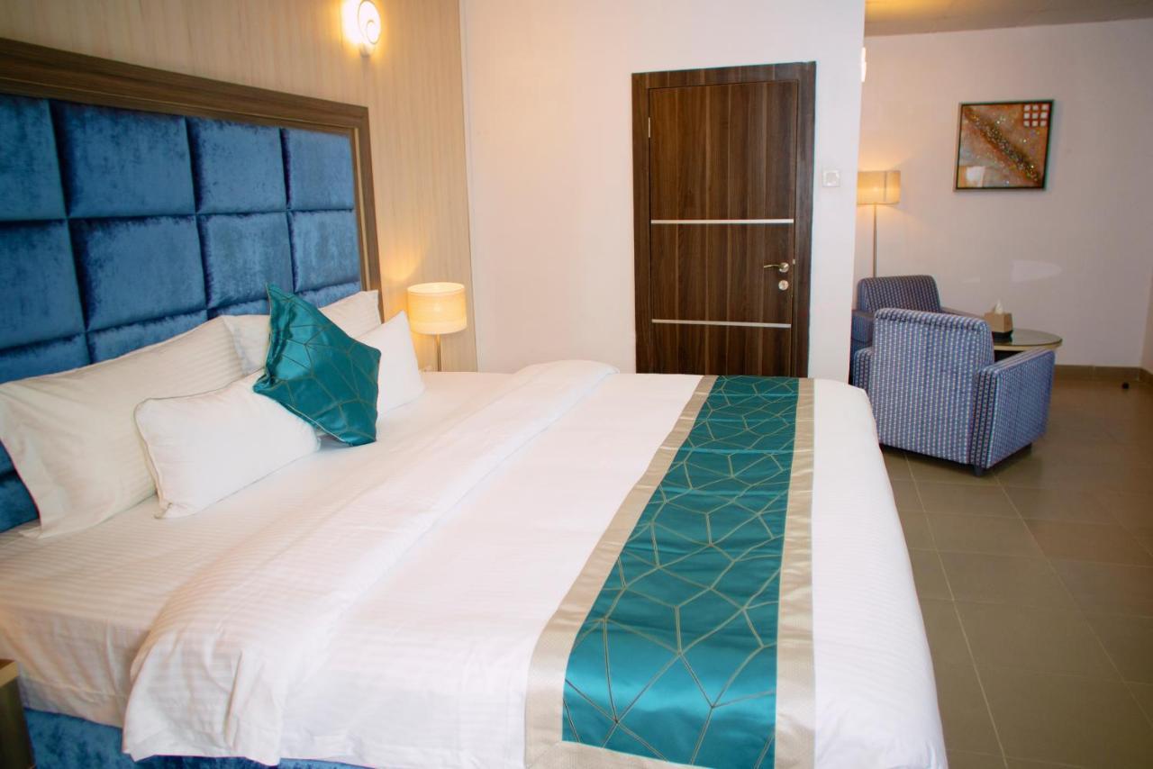 Riviera Suites ラゴス エクステリア 写真