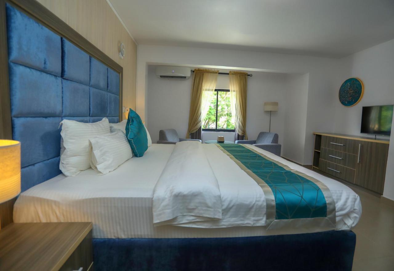 Riviera Suites ラゴス エクステリア 写真