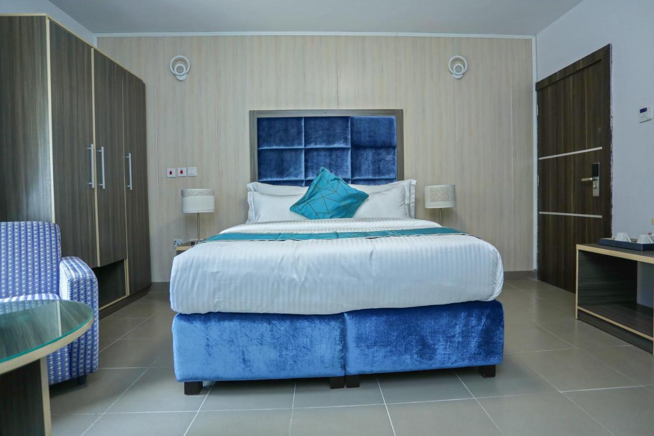 Riviera Suites ラゴス エクステリア 写真